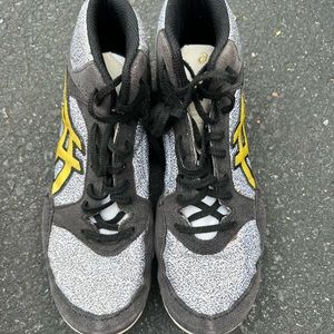 Asics wrestling shoes